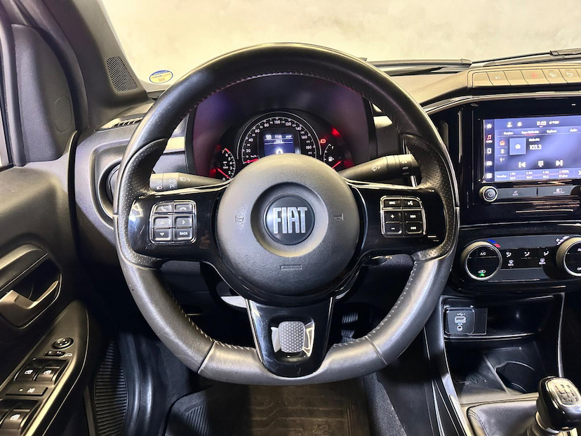 Foto do veículo FIAT STRADA  VOLCANO 13CD 2023 44.043 KM 110.900,00