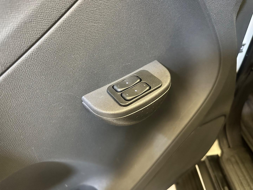 Foto do veículo CHEVROLET S10  LS DS4 2015 130.542 KM 115.900,00