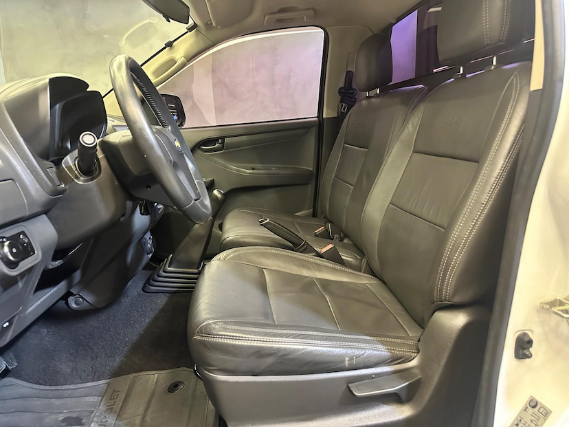 Foto do veículo CHEVROLET S10  LS DS4 2015 130.542 KM 115.900,00
