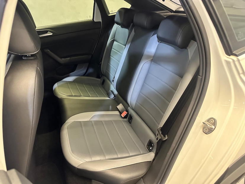 Foto do veículo VOLKSWAGEN NIVUS  1.0 200 TSI HIGHLINE 2023 28.820 KM 119.900,00