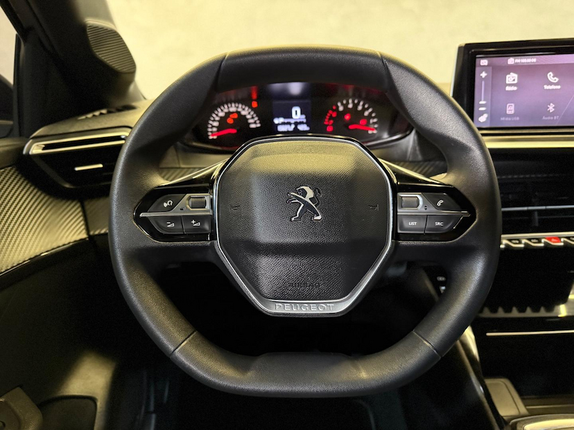 Foto do veículo PEUGEOT 208  STYLE MT 2024 15.594 KM 84.900,00