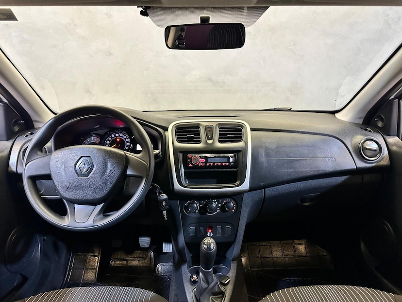 Foto do veículo RENAULT SANDERO  AUTHENTIC 1.0 12V 2018 105.443 KM 42.900,00