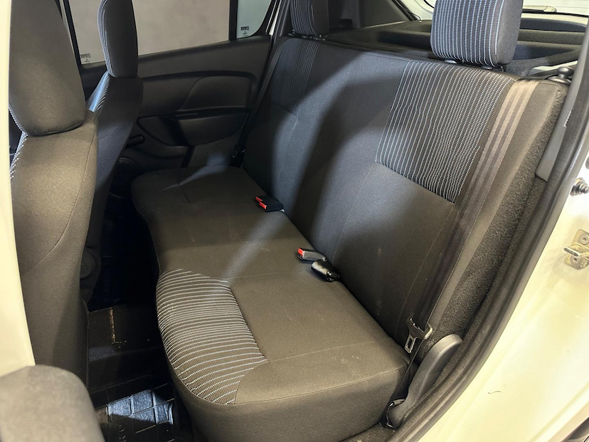 Foto do veículo RENAULT SANDERO  AUTHENTIC 1.0 12V 2018 105.443 KM 42.900,00