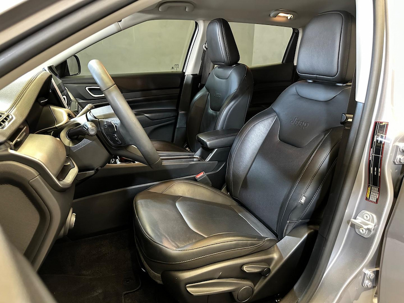 Foto do veículo JEEP COMPASS  LONG TF 2022 20.150 KM 134.900,00