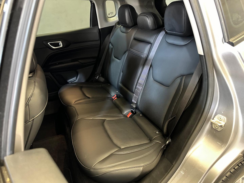 Foto do veículo JEEP COMPASS  LONG TF 2022 20.150 KM 134.900,00