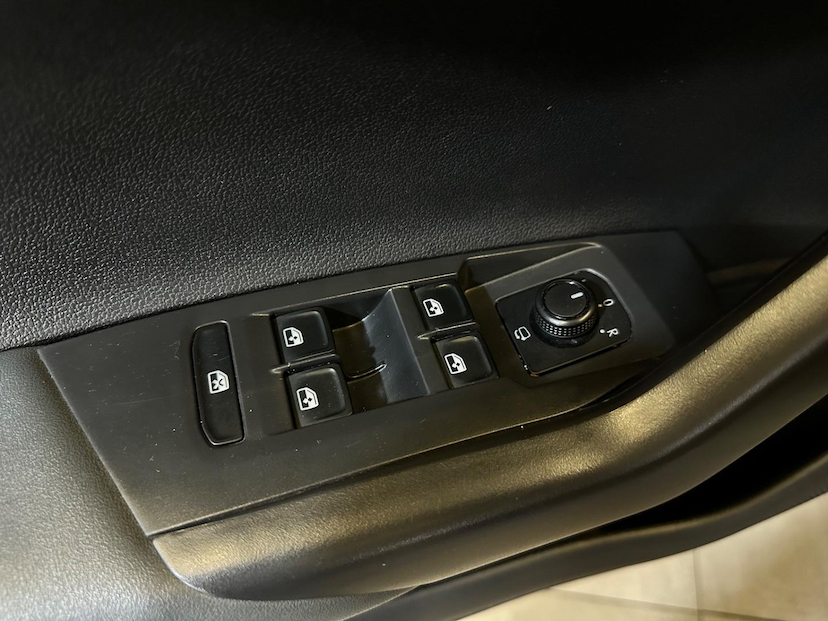 Foto do veículo VOLKSWAGEN NIVUS  HL TSI AD 2021 77.715 KM 102.900,00
