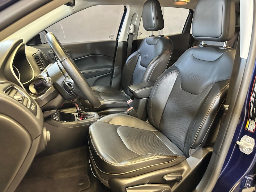 Foto do veículo JEEP COMPASS  LONGITUDE F 2020 44.887 KM 106.900,00