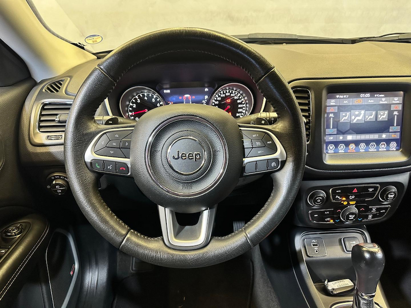 Foto do veículo JEEP COMPASS  LONGITUDE F 2020 44.887 KM 106.900,00