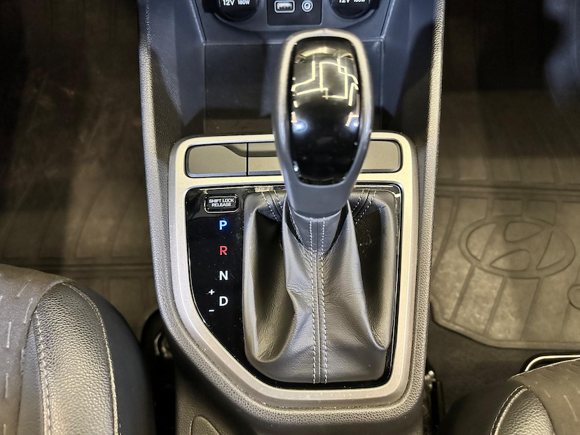Foto do veículo HYUNDAI CRETA  1.6AT SMART PLUS 2021 53.941 KM 96.900,00