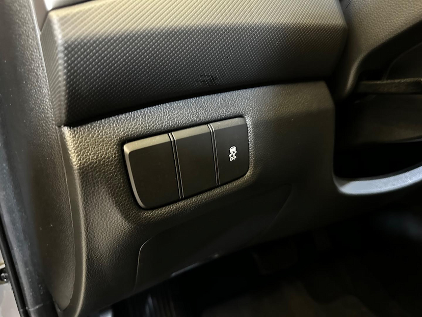 Foto do veículo HYUNDAI CRETA  1.6AT SMART PLUS 2021 53.941 KM 96.900,00