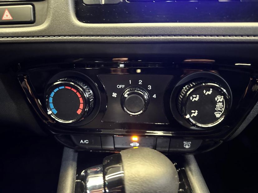 Foto do veículo HONDA HR-V HR-V LX CVT 2019 85.403 KM 102.900,00