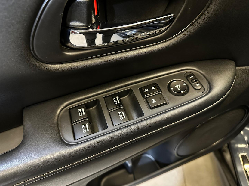 Foto do veículo HONDA HR-V HR-V LX CVT 2019 85.403 KM 102.900,00