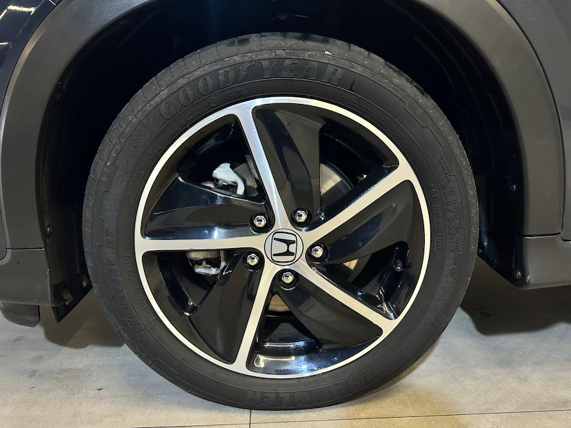 Foto do veículo HONDA HR-V HR-V LX CVT 2019 85.403 KM 102.900,00