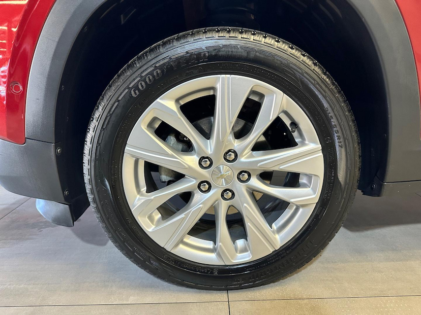 Foto do veículo CHEVROLET TRACKER  LTZ 1.2 TURBO 12V FLEX AUT. 2021 32.679 KM 102.900,00