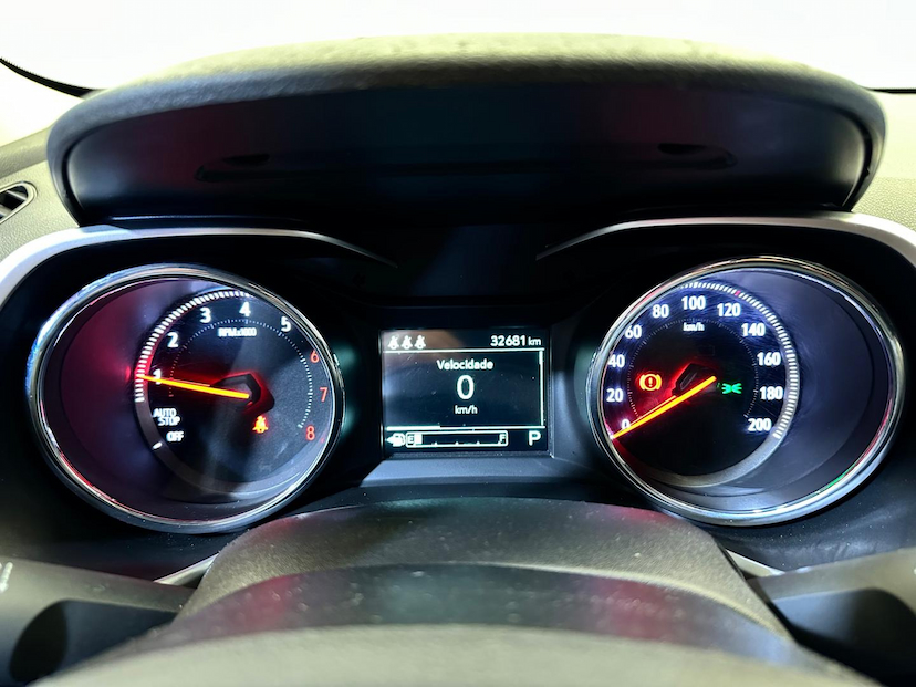 Foto do veículo CHEVROLET TRACKER  LTZ 1.2 TURBO 12V FLEX AUT. 2021 32.679 KM 102.900,00
