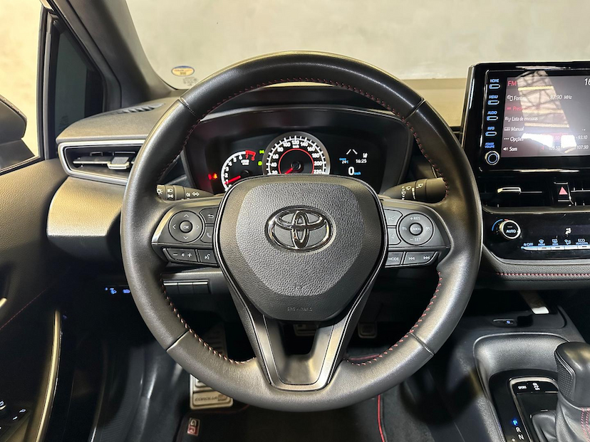 Foto do veículo TOYOTA COROLLA  GRS 2022 32.236 KM 136.900,00