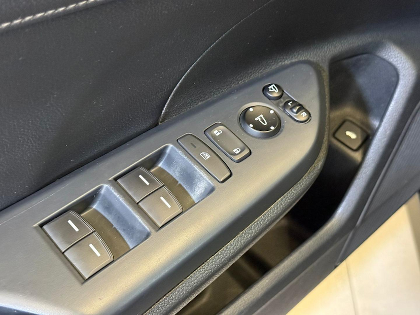 Foto do veículo HONDA CIVIC  TOURING CVT 2019 67.061 KM 138.900,00