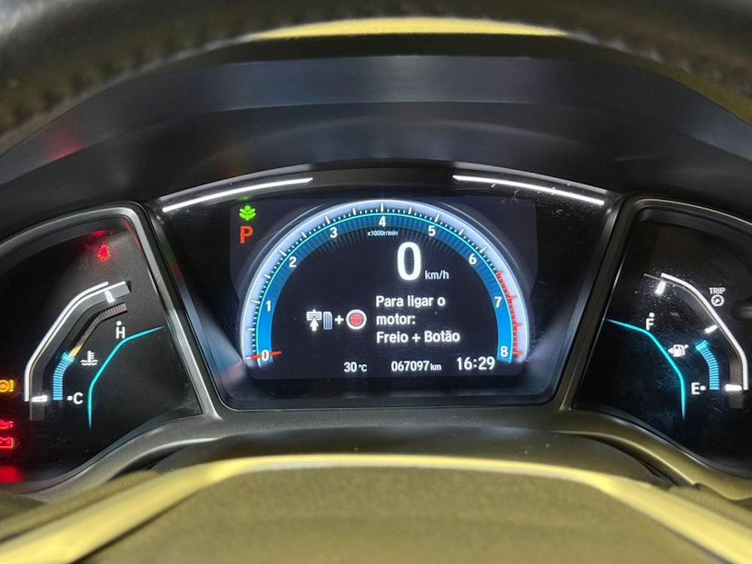 Foto do veículo HONDA CIVIC  TOURING CVT 2019 67.061 KM 138.900,00