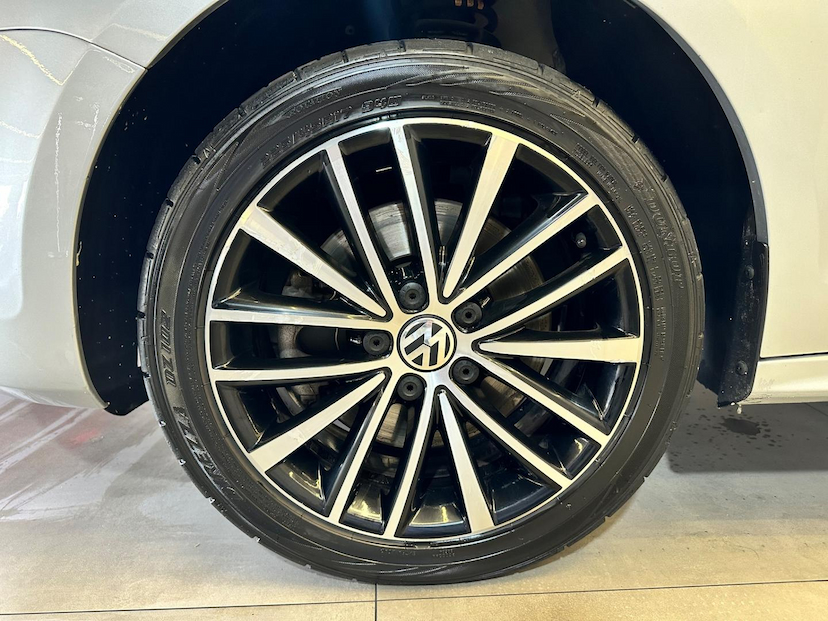 Foto do veículo VOLKSWAGEN JETTA  2.0T 2014 101.865 KM 81.900,00