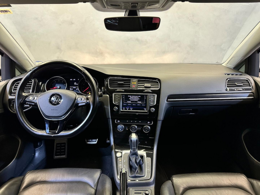 Foto do veículo VOLKSWAGEN GOLF  HIGHLINE AB 2017 82.572 KM 110.900,00