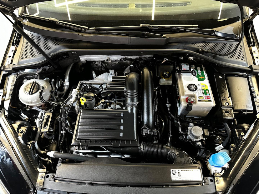 Foto do veículo VOLKSWAGEN GOLF  HIGHLINE AB 2017 82.572 KM 110.900,00
