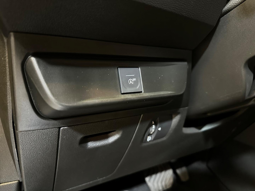 Foto do veículo RENAULT KARDIAN  PREM AT 2025 6.200 KM 112.900,00
