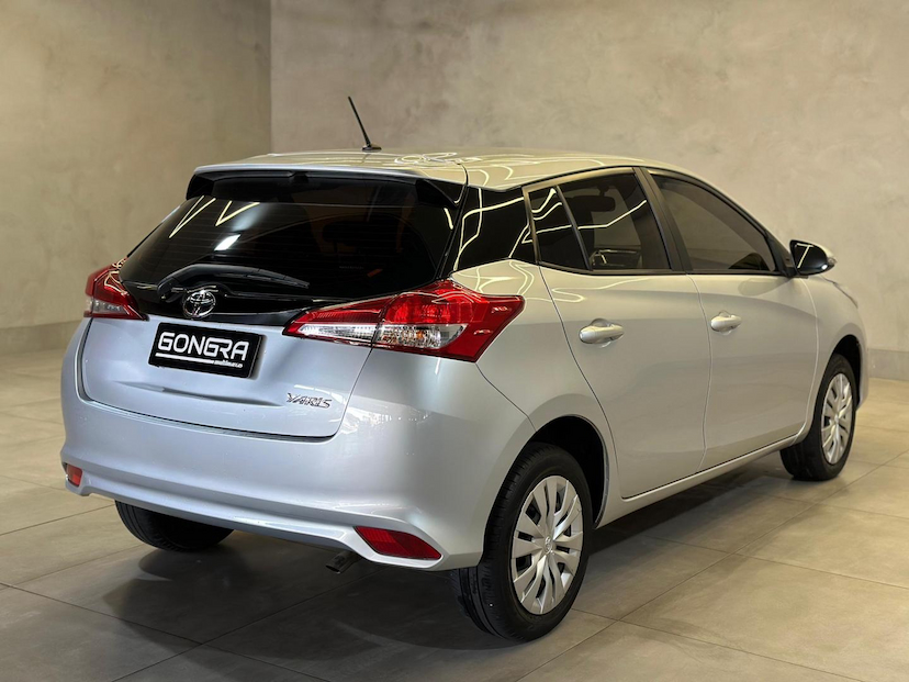 Foto do veículo TOYOTA YARIS  HA XL13LIVE 2021 41.890 KM 85.900,00