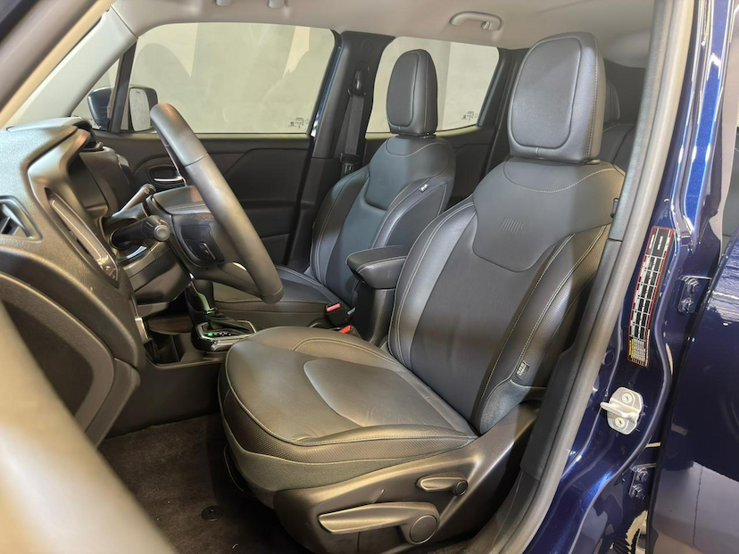 Foto do veículo JEEP RENEGADE  LONGITUDE T270 1.3 TB 4X2 FLEX AUT 2025 8.273 KM 129.900,00