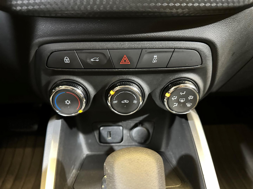 Foto do veículo CHEVROLET ONIX  PLUS LT TURBO 2023 51.987 KM 79.900,00