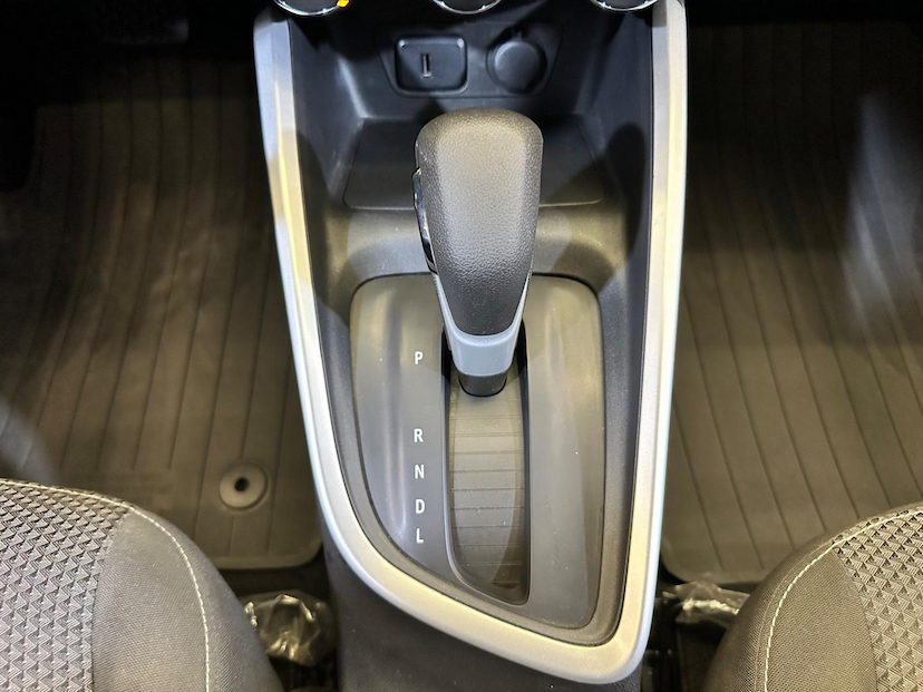 Foto do veículo CHEVROLET ONIX  PLUS LT TURBO 2023 51.987 KM 79.900,00