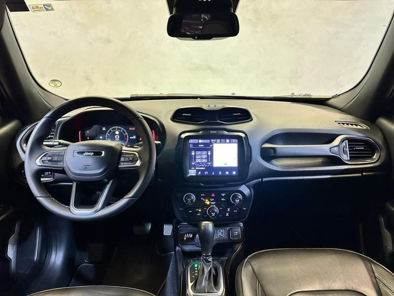 Foto do veículo JEEP RENEGADE  S T2704X4T 2022 29.775 KM 124.900,00