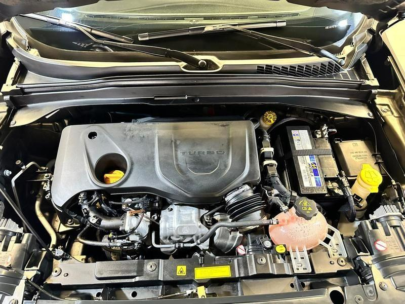 Foto do veículo JEEP RENEGADE  S T2704X4T 2022 29.775 KM 124.900,00