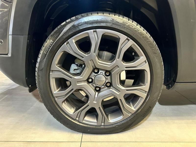 Foto do veículo JEEP RENEGADE  S T2704X4T 2022 29.775 KM 124.900,00