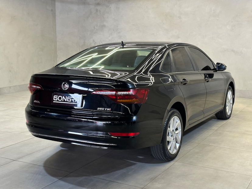 Foto do veículo VOLKSWAGEN JETTA  CL AF 2018 97.500 KM 95.900,00