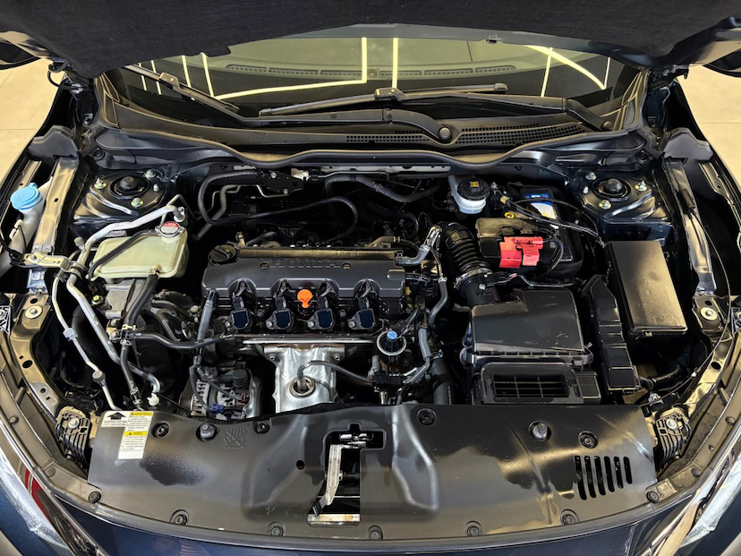 Foto do veículo HONDA CIVIC  EXL CVT 2021 60.597 KM 132.900,00