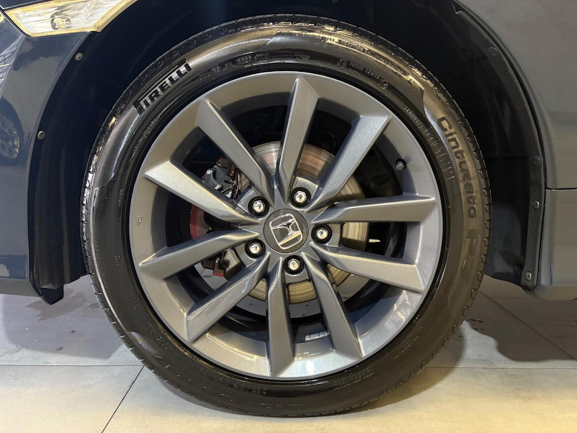 Foto do veículo HONDA CIVIC  EXL CVT 2021 60.597 KM 132.900,00