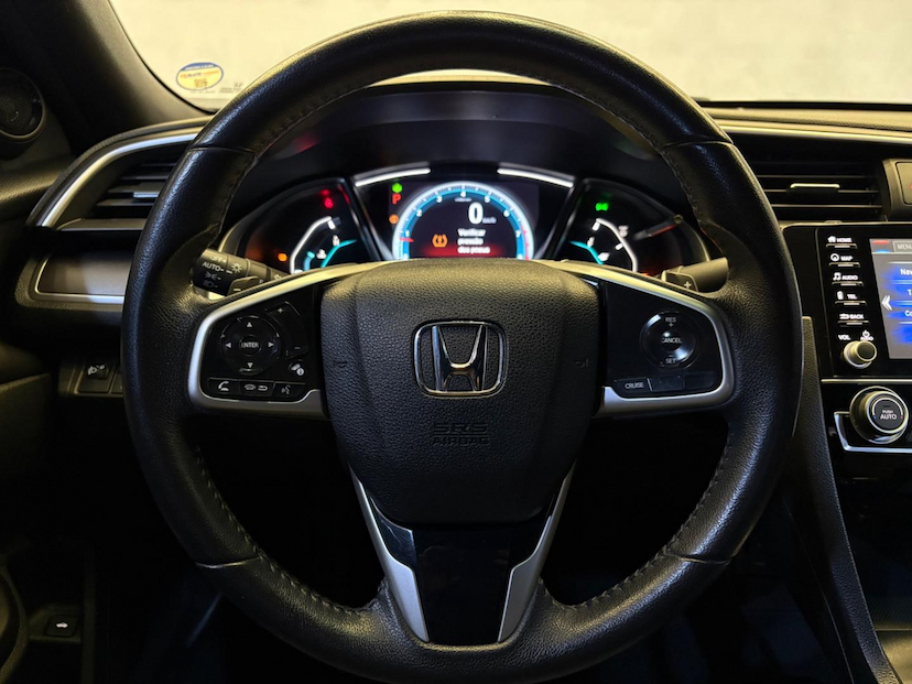 Foto do veículo HONDA CIVIC  EXL CVT 2021 60.597 KM 132.900,00