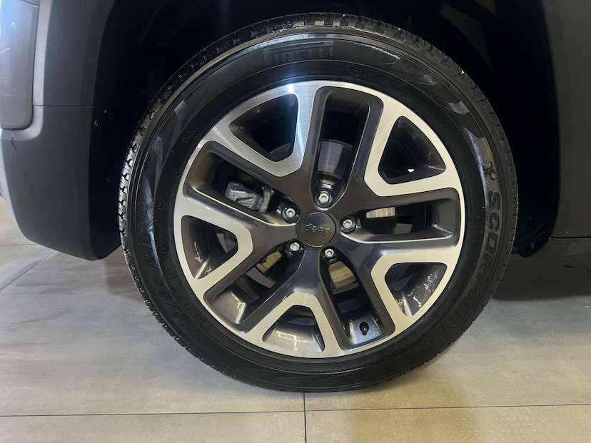 Foto do veículo JEEP RENEGADE  LNGTD AT 2021 61.480 KM 87.900,00