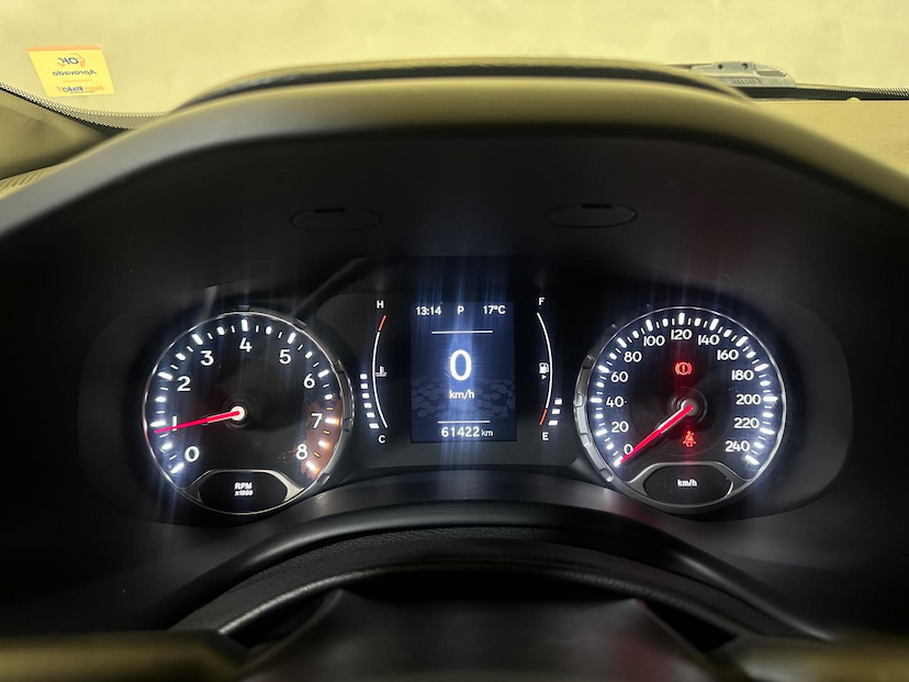 Foto do veículo JEEP RENEGADE  LNGTD AT 2021 61.480 KM 87.900,00