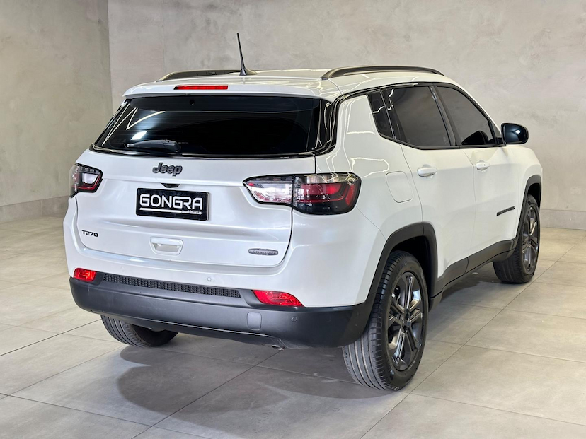 Foto do veículo JEEP COMPASS  LONG. T270 1.3 TB 4X2 FLEX AUT. 2022 21.007 KM 136.900,00