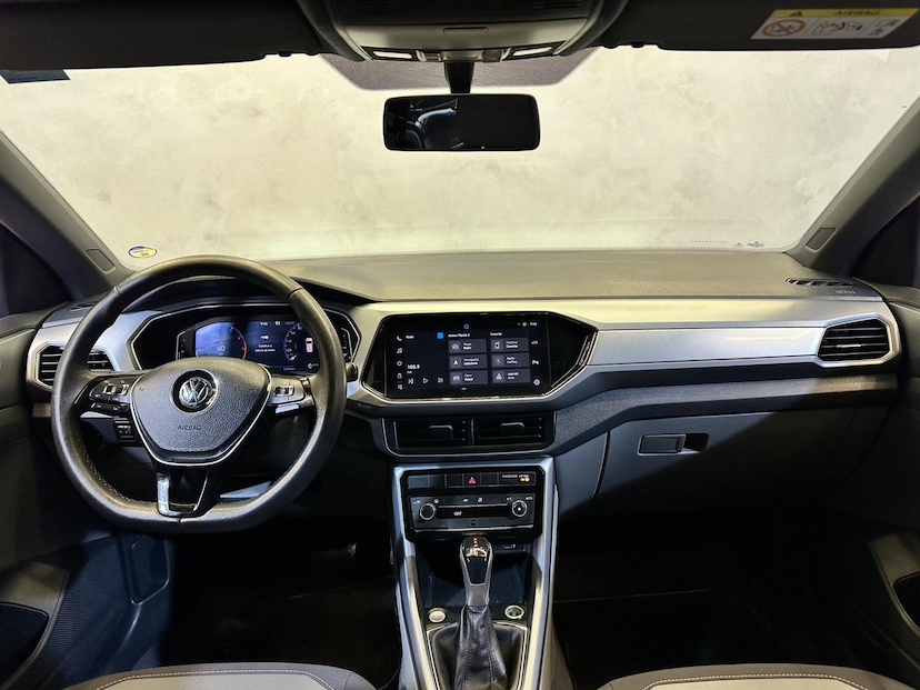 Foto do veículo VOLKSWAGEN T-CROSS T CROSS COMFORTLINE TSI AT 2021 55.963 KM 102.900,00