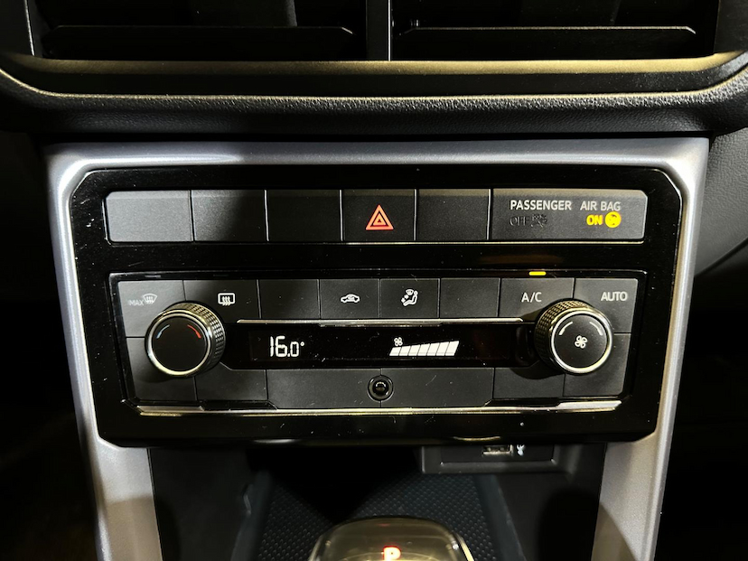 Foto do veículo VOLKSWAGEN T-CROSS T CROSS COMFORTLINE TSI AT 2021 55.963 KM 102.900,00