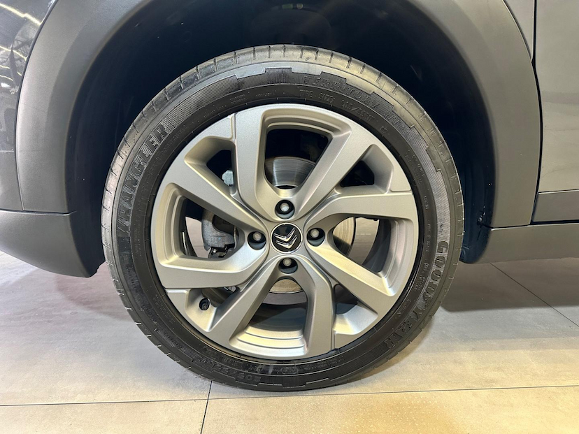 Foto do veículo CITROËN C4 CACTUS C4CACTUS FEEL AT 2023 61.512 KM 83.900,00
