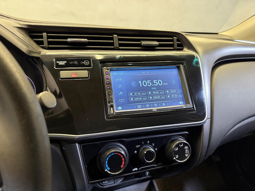 Foto do veículo HONDA CITY  LX CVT 2019 68.648 KM 82.900,00