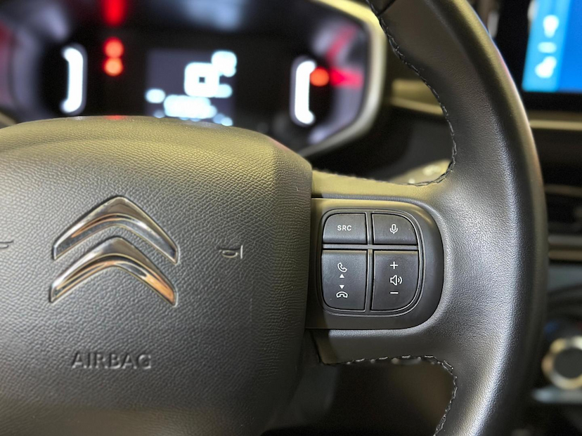 Foto do veículo CITROËN C3  YOU! 1.0 FLEX TURBO 200 AUT. 2025 5.554 KM 92.900,00