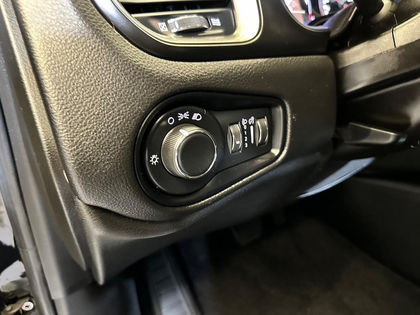Foto do veículo JEEP RENEGADE  SPORT T270 FLEX 2022 29.891 KM 99.900,00