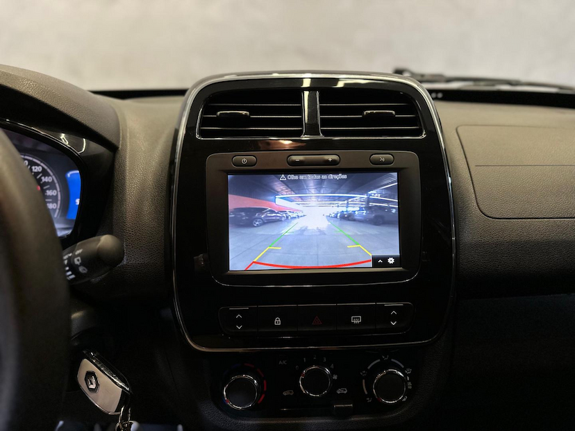 Foto do veículo RENAULT KWID  OUTSID 10MT 2021 52.953 KM 49.900,00