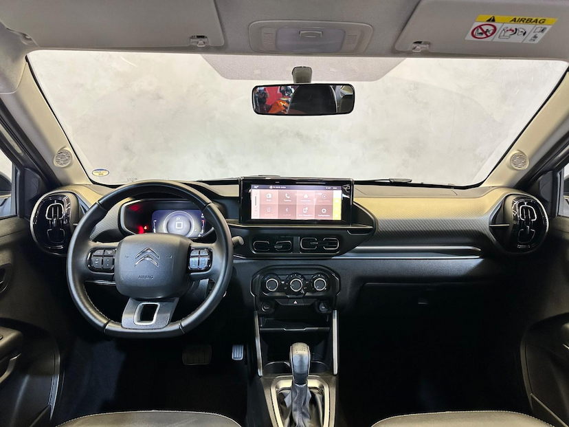 Foto do veículo CITROËN AIRCROSS C3AIRCROSS  7 2024 16.701 KM 106.900,00