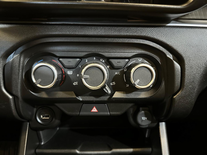 Foto do veículo CITROËN AIRCROSS C3AIRCROSS  7 2024 16.701 KM 106.900,00