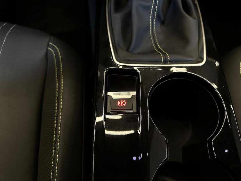 Foto do veículo PEUGEOT 2008  GT T200 2025 5.944 KM 149.900,00